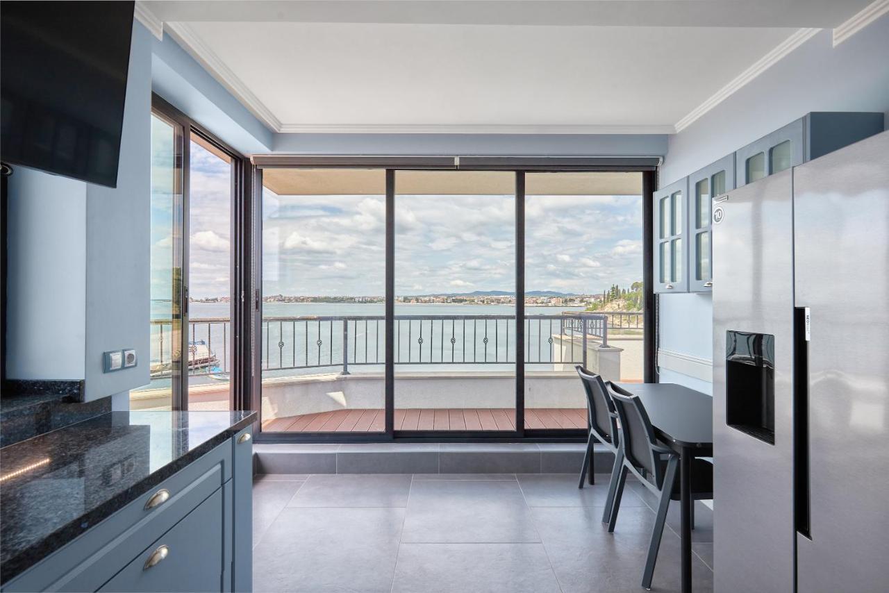 3Bd Beach Paradise With A Stunning View With Parking By Flat Mаnаger Nessebar Extérieur photo